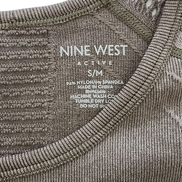 Nine West Active Top - Size S/M - Picture 6 of 7